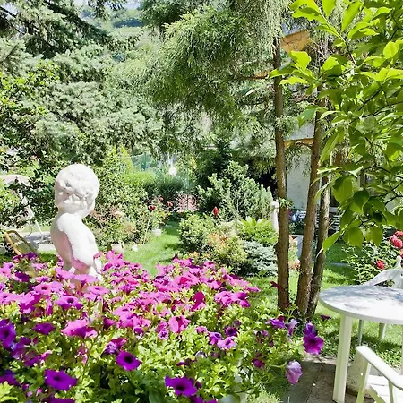 게스트하우스 Sabine 2*